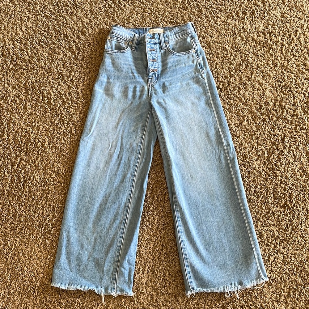 Madewell Wide-Leg Crop Jeans.